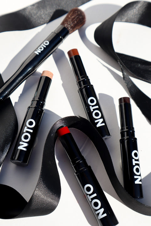 AW/25 COLOR + CONTOUR KIT