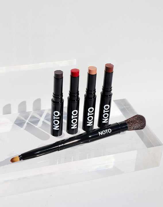 AW/25 COLOR + CONTOUR KIT